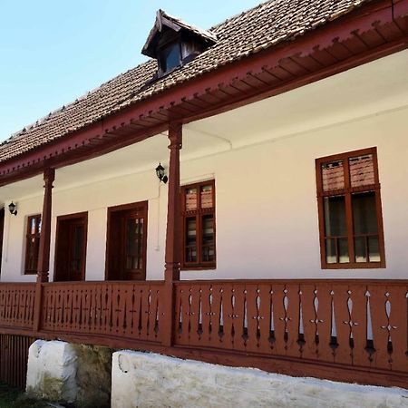 Casa Optim Hotel Calimanesti Exterior photo